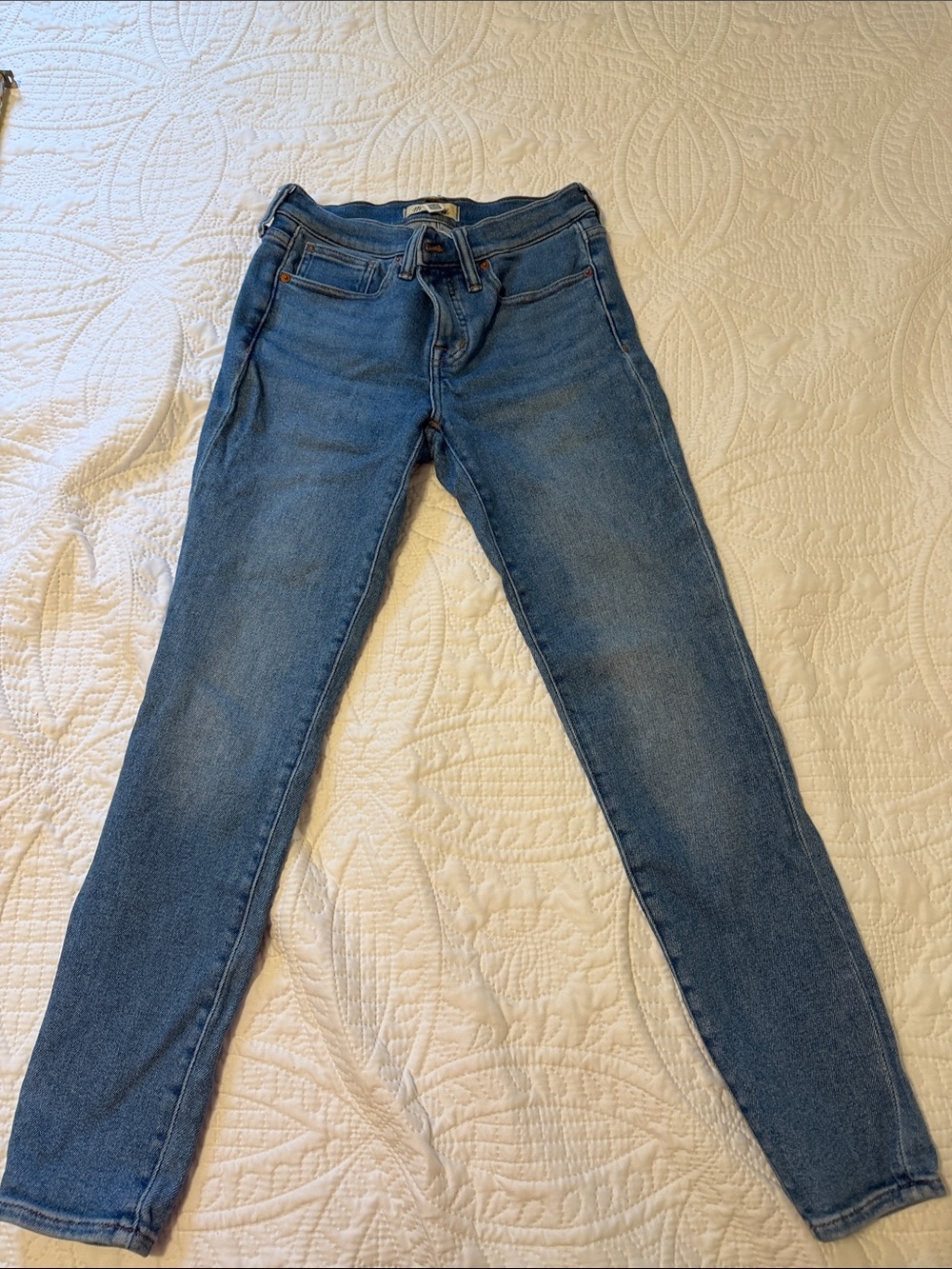Madewell Skinny Jeans in Medium Blue Wash